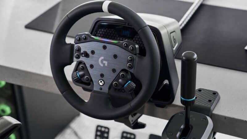 Компания Logitech G представила новую линейку продуктов Racing Series, включающую в себя широкий ассортимент рулевых устройств, переключателей передач и других компонентов.